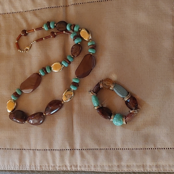 Neclace\Bracelet Set - Picture 1 of 3